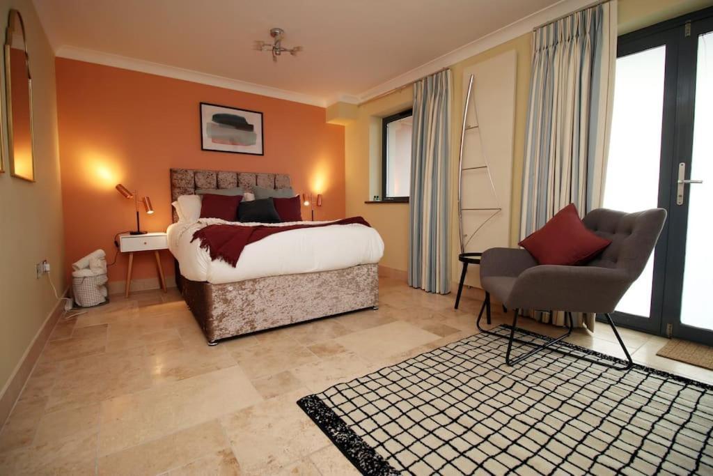 Holiday home Bayview House By Mgroupsa - Free Parking, On The Sea Front, Close To Marina