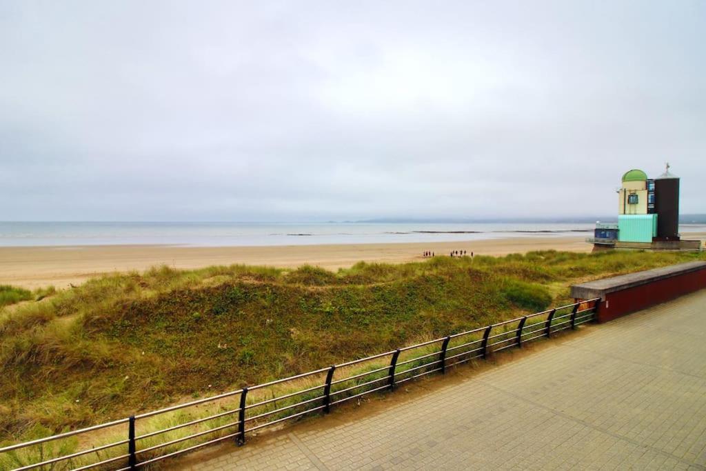 Bayview House By Mgroupsa - Free Parking, On The Sea Front, Close To Marina Holiday home Swansea